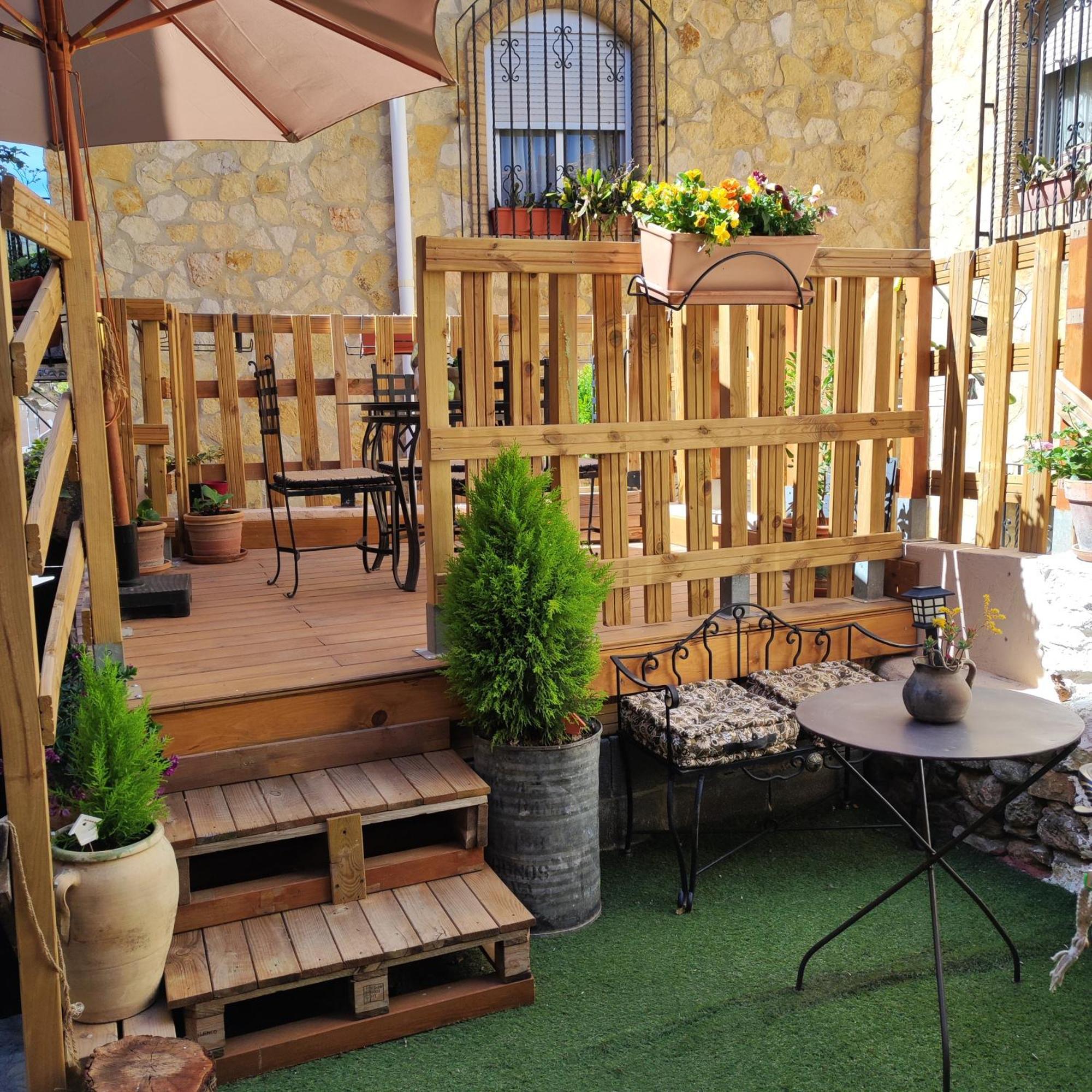 Alcoba Con Patio Del Siglo XIX Villa Villanueva de Viver Luaran gambar